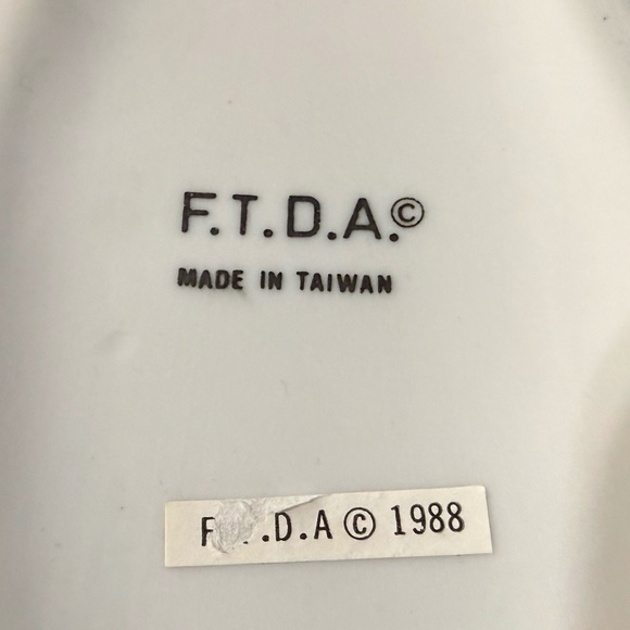 F.T.D.A. 1988 Swan Planter/Dish - Picture 10 of 15